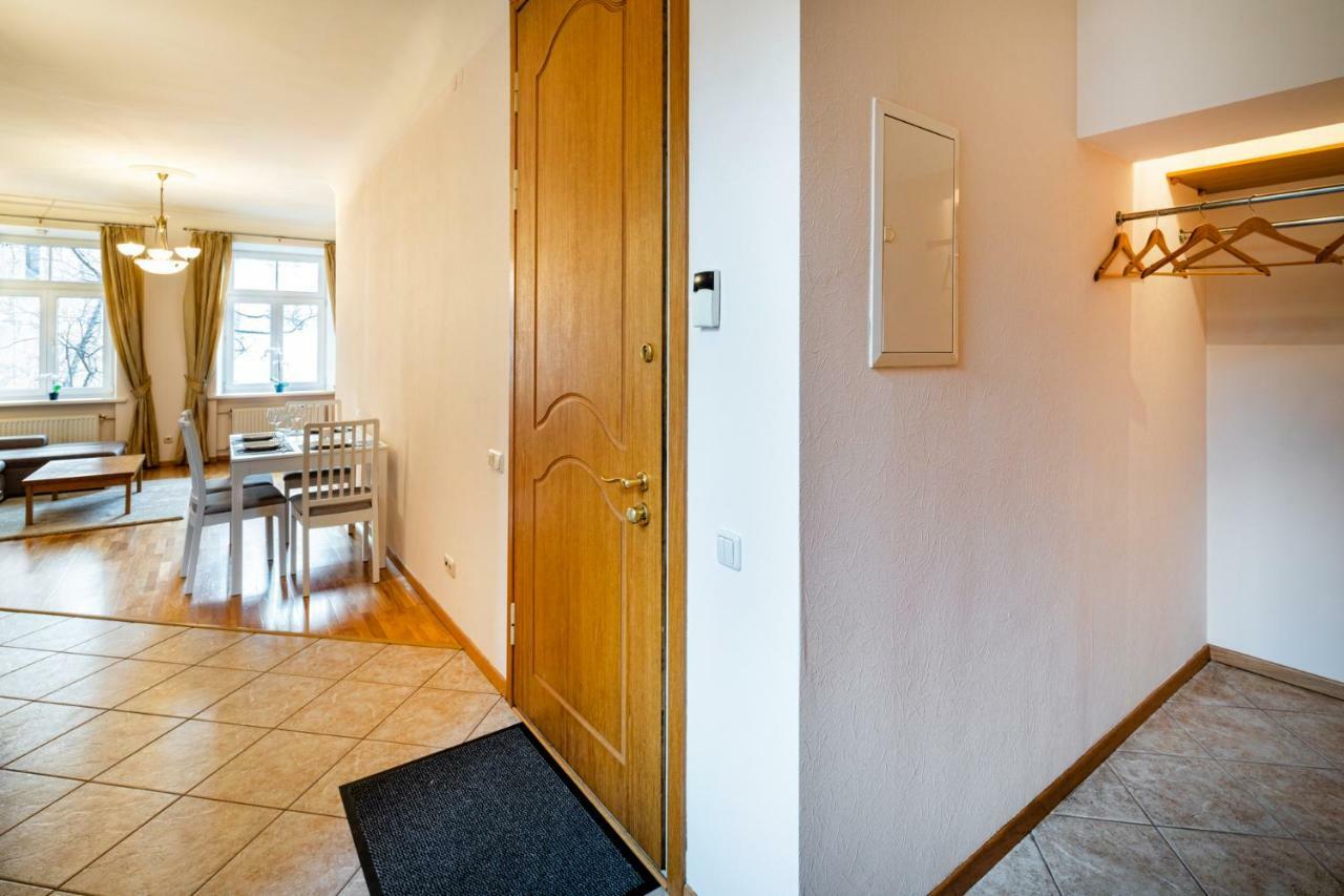 Dzirnavu Street Apartment In City Center Рига Екстер'єр фото