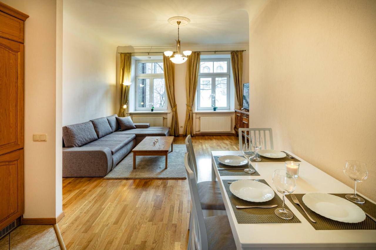 Dzirnavu Street Apartment In City Center Рига Екстер'єр фото