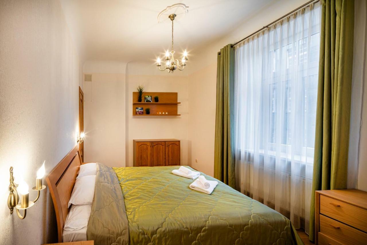 Dzirnavu Street Apartment In City Center Рига Екстер'єр фото